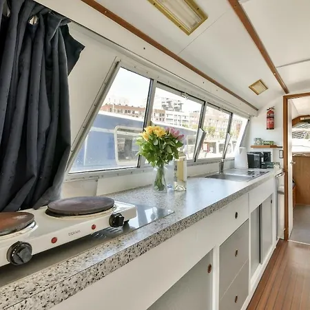 Comfortable Boat Center 'boekanier 5' Botel Amsterdam