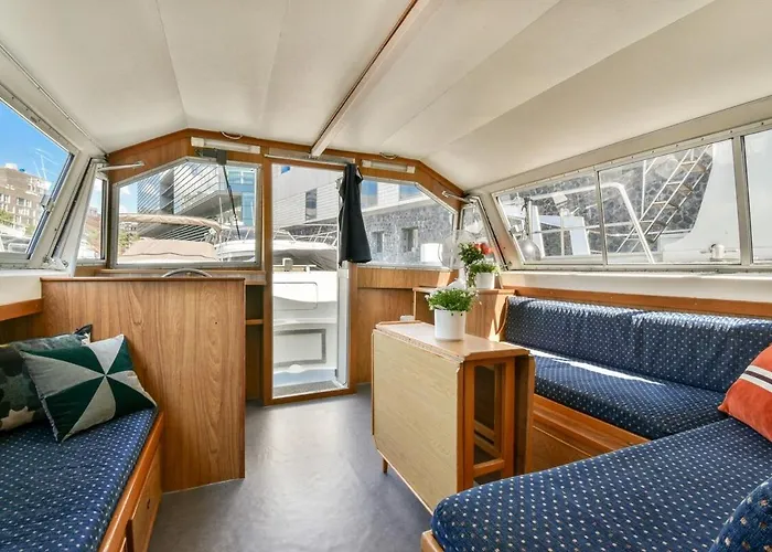 Comfortable Boat Center 'boekanier 5' Botel Amsterdam